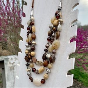 Authentic Premier Designs necklace